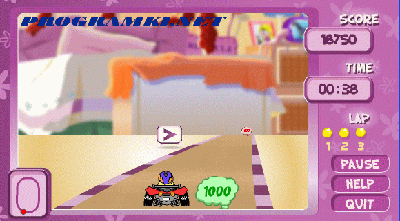 Скриншот флеш игры Lizzie McGuire Turbo Racer 
